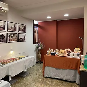Hotel Tecla, Lazise